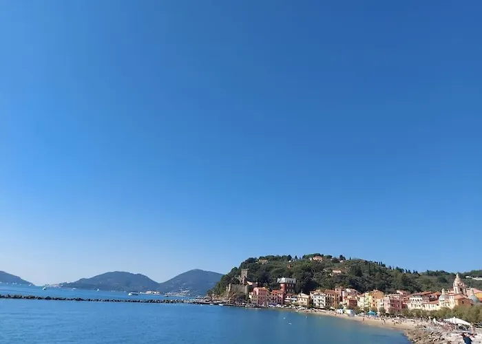 Elegante Centro Apartman La Spezia